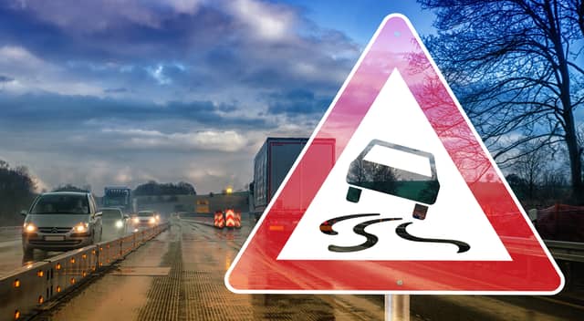 Debate over worst road in Kildare heard at meeting. FILE PHOTOGRAPH / PIXABAY