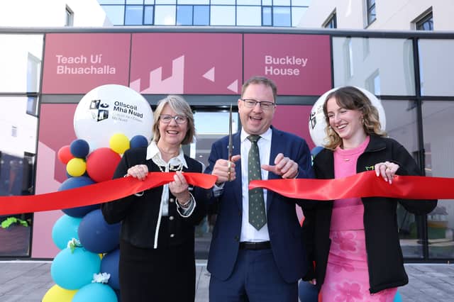 Minister for Further and Higher Education, Research, Innovation and Science James Lawless cuts the ribbon (Maxwells)