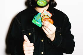 I PICTURE: www./twitter.com/NoahKahan