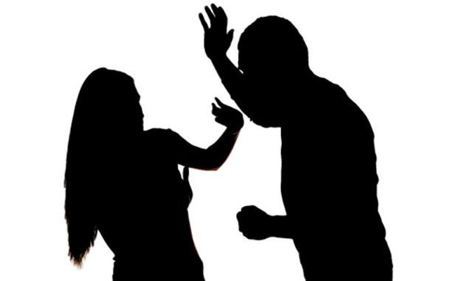 Appeals for witnesses to female mugging