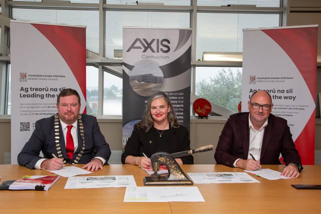 Cathaoirleach of the County of Kildare, Cllr Tim Durkan; Sonya Kavanagh, Chief Executive, Kildare County Council; Aidan Gallagher, Axis Construction Ltd