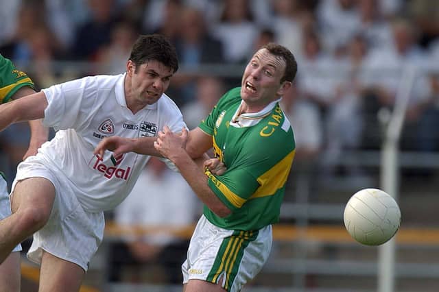 Séamus Moynihan of Kerry in action against Martin Lynch of Kildare during the Bank of Ireland All-Ireland Football Championship Qualifier match between Kerry and Kildare at Semple Stadium in Thurles, 2002. Photo by Brendan Moran/Sportsfile
