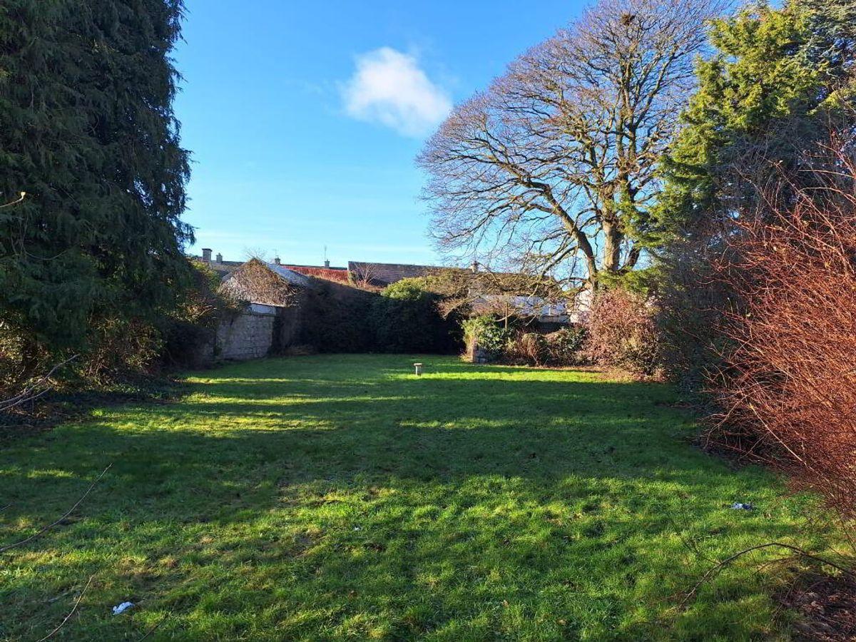PICTURES Huge Kildare house with outbuildings and land could sell for