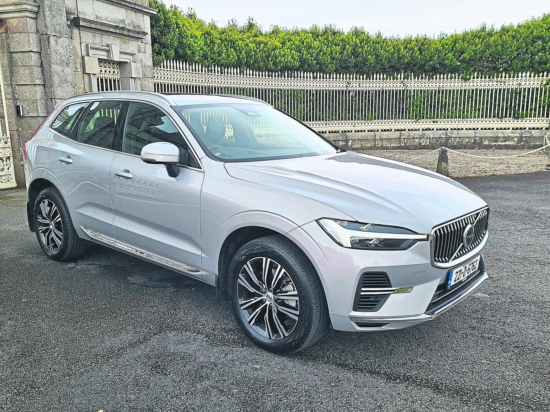 Volvo xc60 t6 phev 2025