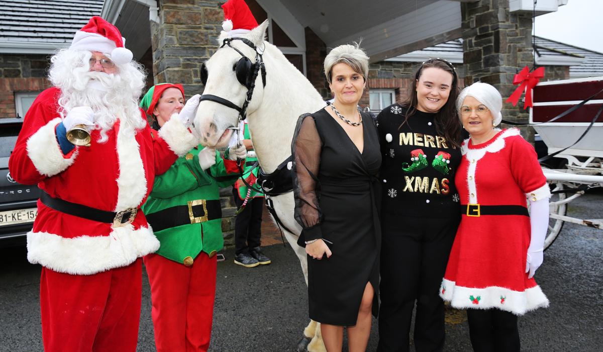 Christmas Party at Ashley Lodge nursing home, Kildare Photo 1 of 36