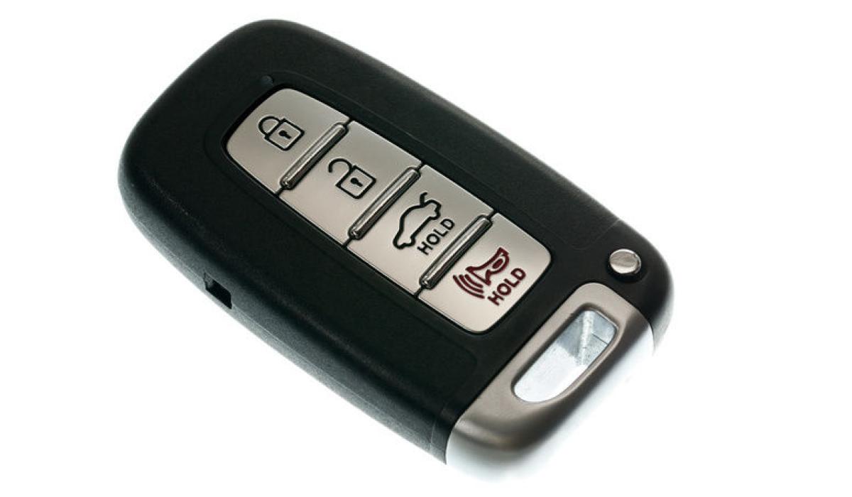 Traveller gang using sophisticated 'master remote' key fobs to steal