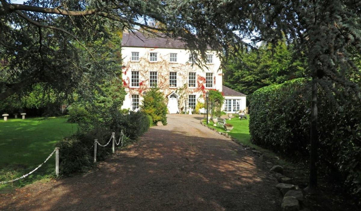Millionaire Moment Magnificent 6bedroom period residence in Leixlip includes paddocks and 5
