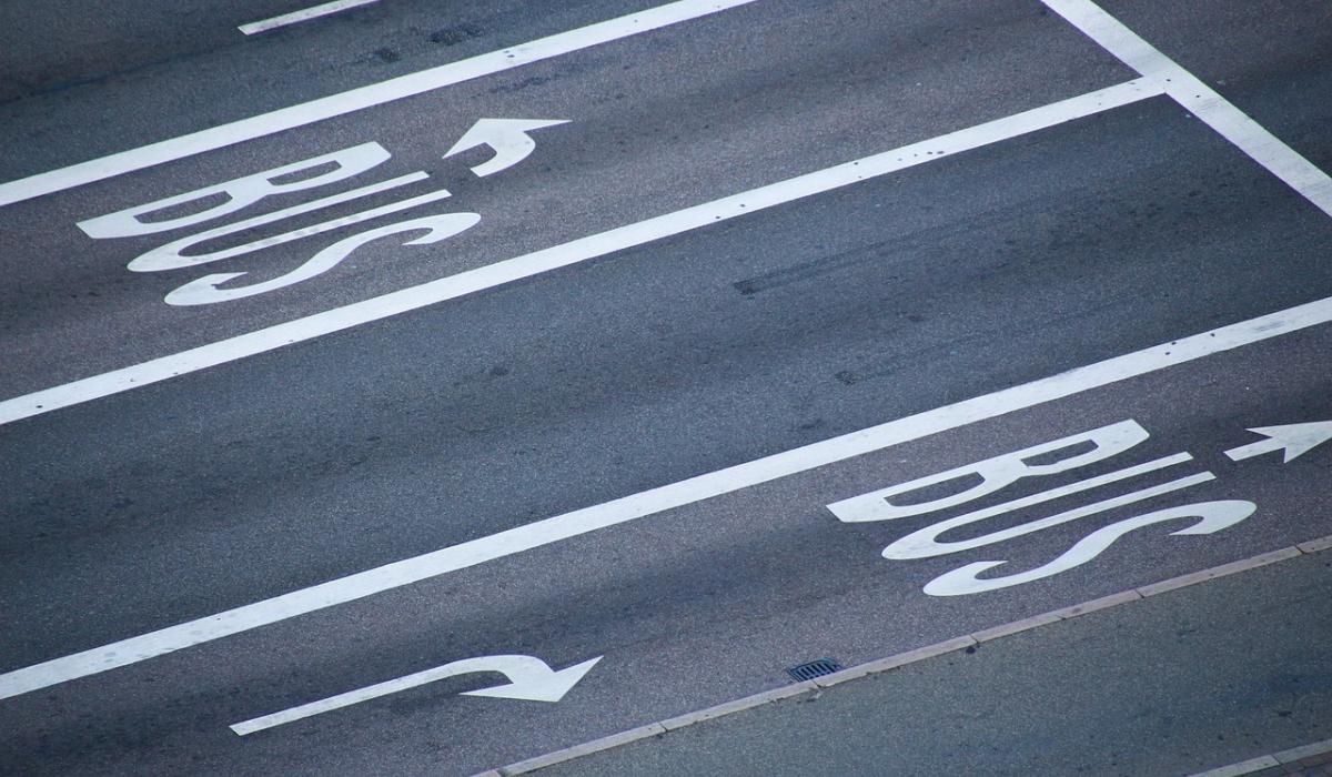 Department 'dragging its feet' over Kildare's M4 Bus Priority Lane, says councillor