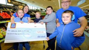 Special Days of Flying receives €500 donation from Aldi’s Jigginstown, Naas store staff