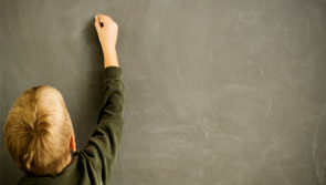 Minister says he will assist any Kildare school who has queries regarding DEIS programme
