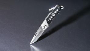 Male with ‘distinctive’ piece of jewellery committed knifepoint robbery in Newbridge, County Kildare