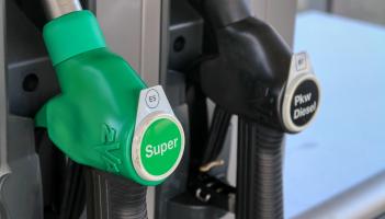 Motorists in Kildare 'paying more than &euro;100 per week for petrol', D&aacute;il hears