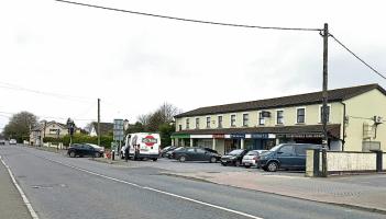 Litter bins are needed in this Kildare town