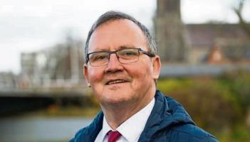 Councillor asks why area of Newbridge "deprived" of urban lighting for much of December 2024