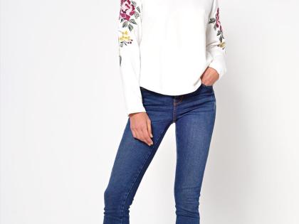 Summer Lines From Golden Spiderweb Hit The Mark Kildare Now