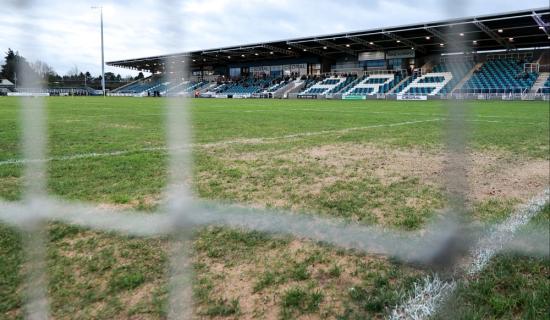 'She's struggling' - Fans wince at Cedral St Conleth's Park pitch ahead of Kildare game