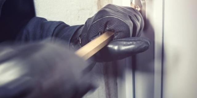 Kildare garda&iacute; probing alleged burglary of residential property