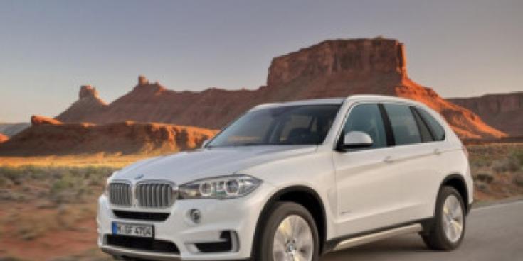 Serious criminals 'with metal doors and BMW jeeps have been given social housing in Kildare'