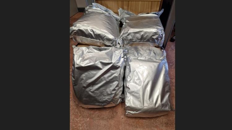 BREAKING:  Man arrested as &euro;400k of drugs seized in Kildare 