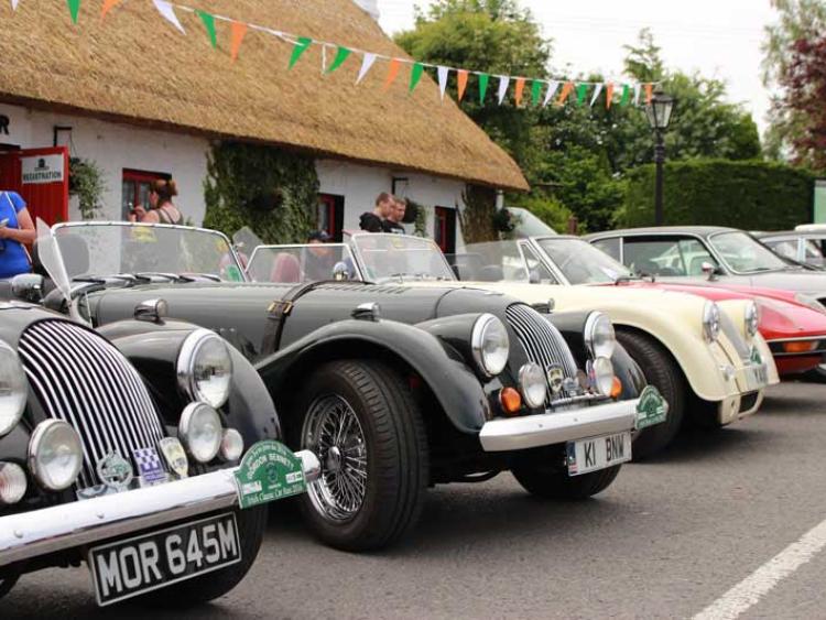 See the spectacle! Gordon cars arrive into Kildare Town this
