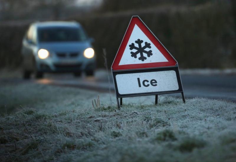 Warning of icy roads as country braces for weekend freeze 