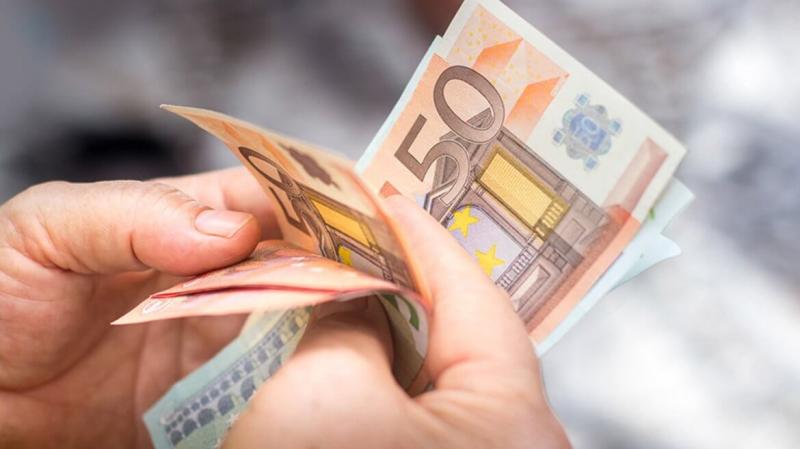 Kildare Senator: Government must consider ‘Christmas gift of equality for families’
