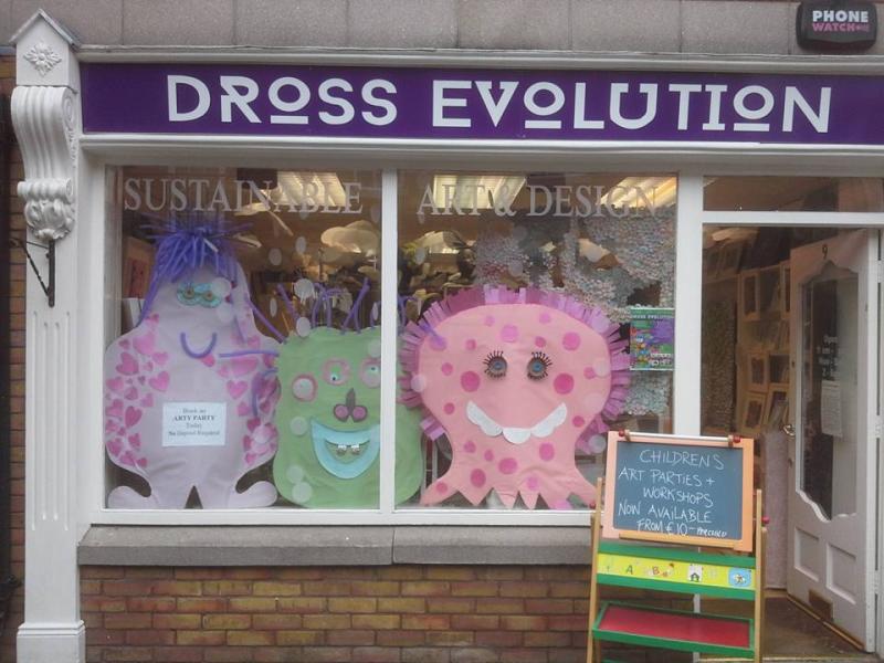 Sad news as beloved arts and crafts gallery Dross Evolution is closing down with FREE materials on offer today from 12 to 5pm