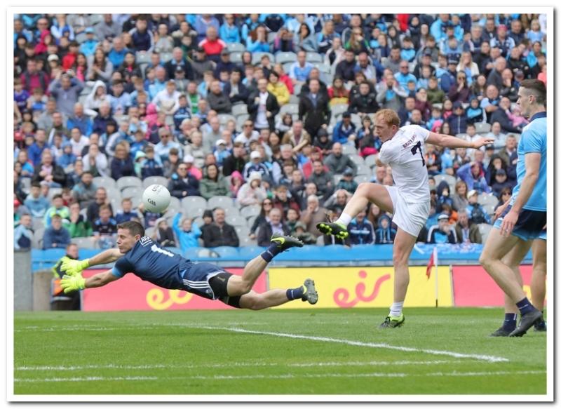 Keith Cribbin on goal