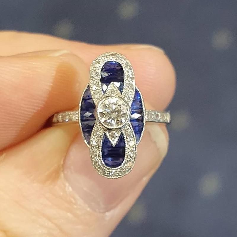 Superb Antiques Fair at Kilkea Castle 