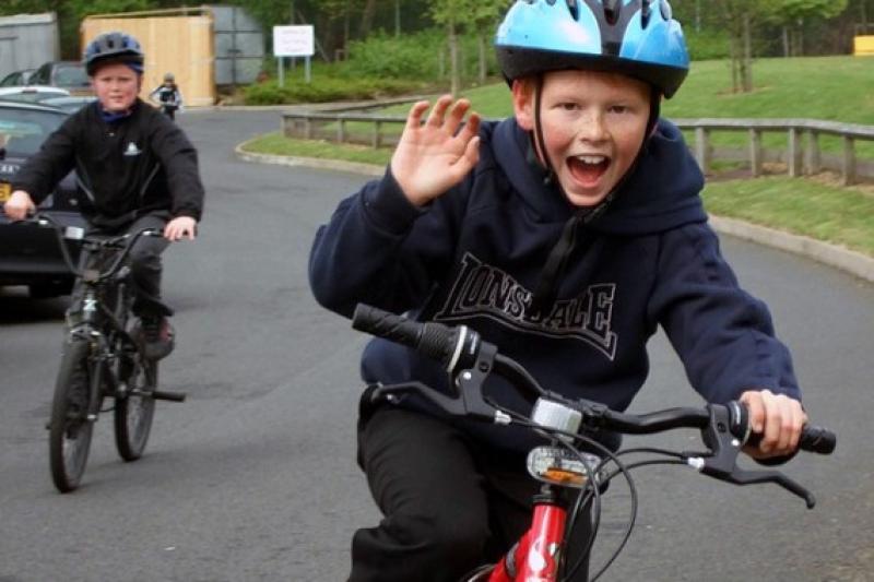 Appeal to cyclists to always wear helmets to prevent head injuries