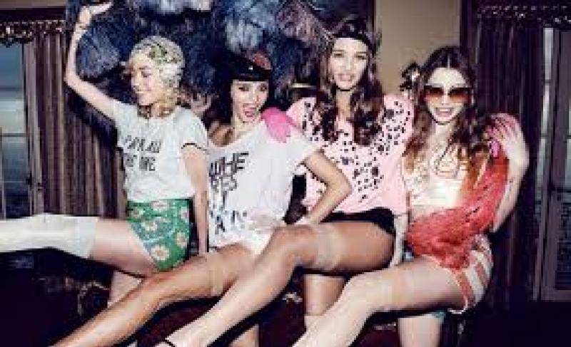 Hens wanted - on stage, and not the feathered variety!