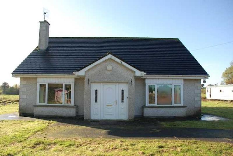 Attention house hunters! Cottage near the Curragh with €95k guide price 