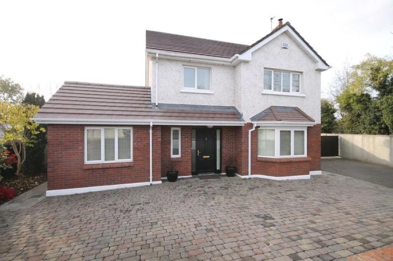 Spacious 4-bed home in Suncroft on the market for €295K
