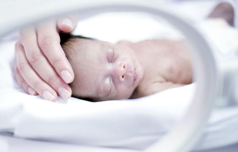 Report links homelessness to preterm births and low birth weight.