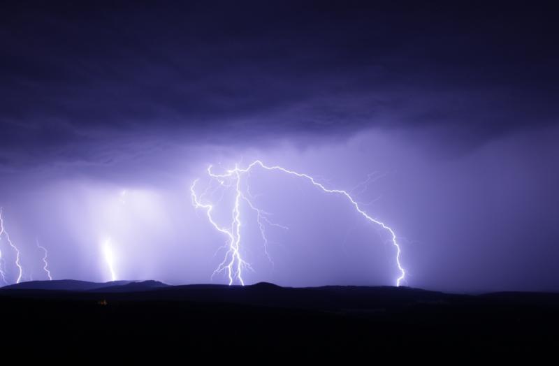 THUNDERSTORM WARNING: Kildare among counties added to Status Orange rain and hail warning by Met Éireann
