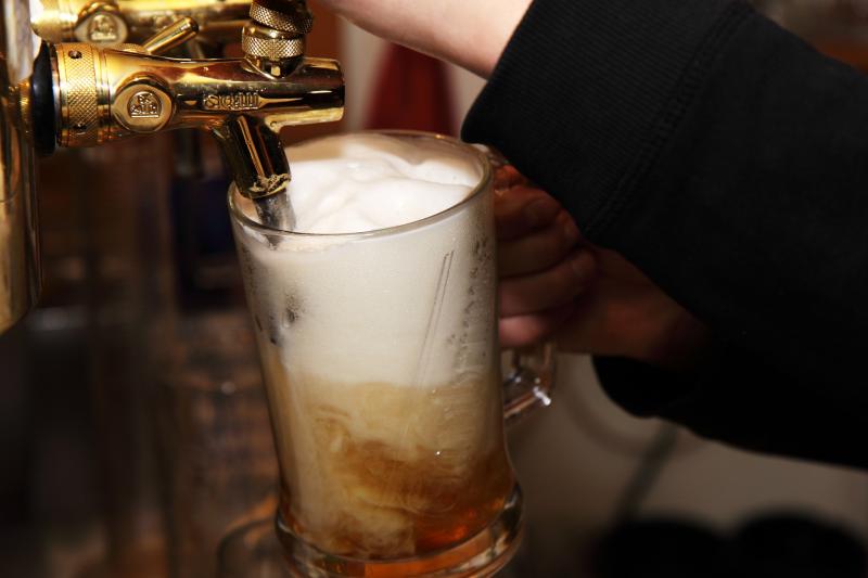 Plan to turn former Kildare pub into takeaway  pub counter