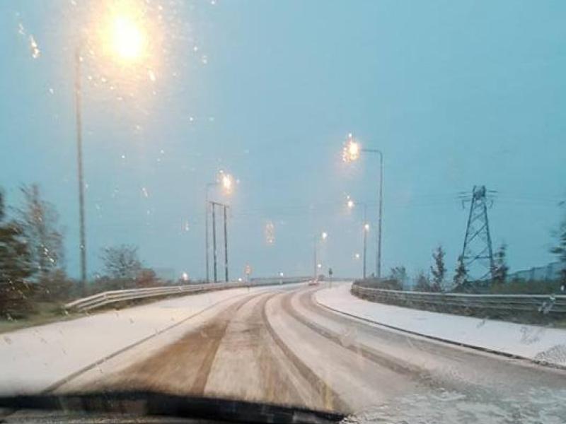 10 Safety tips for driving in snow and ice ahead of Ireland's big freeze
