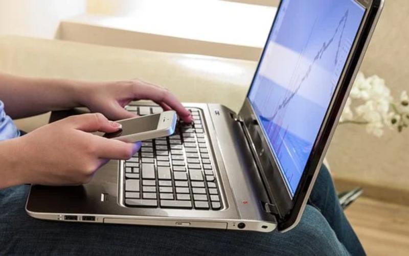Snapshot of our lives online: 67% of people feel they spend more time online than a year ago