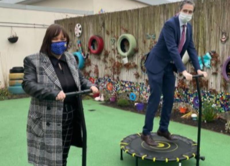 Two Kildare politicians join Minister Simon Harris on school trip 