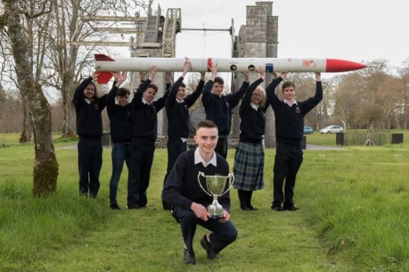 Liam Murphy (with cup) Alex Bourke, Julia Waszkiewicz, Kieran Kilbane, Naoise Barry, Conor Walsh, Denis Buhai, Gergely Geller