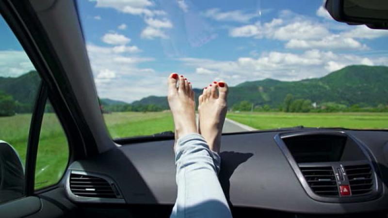 feet on dashboard