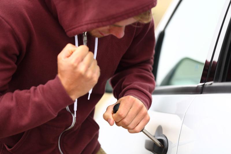 Caught four men trying to break into van in Kildare hotel car park