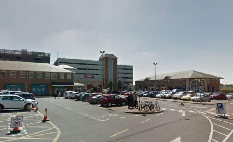 courtyard shopping centre