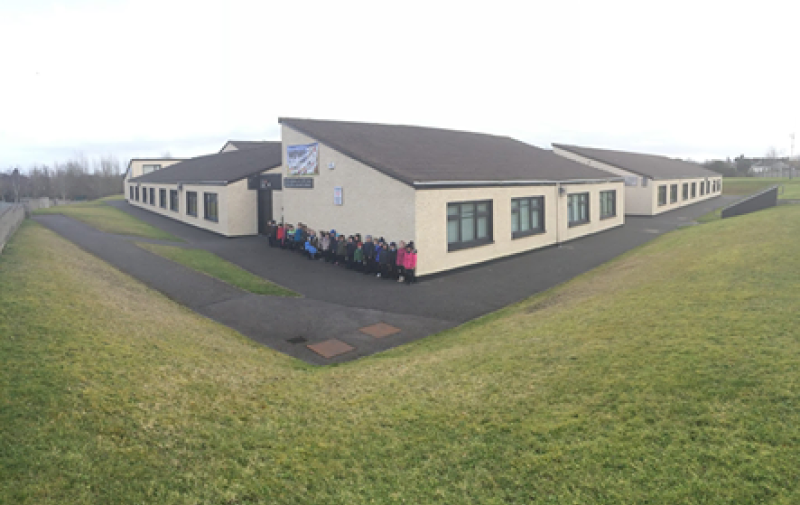 Parents will be discouraged from leaving car engines idling outside Kildare school