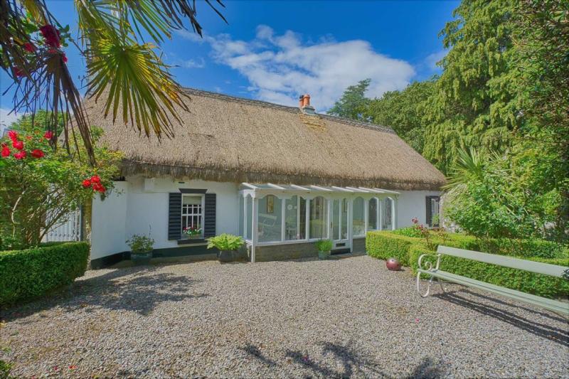 30 PHOTOS Thatched cottage hidden away in Naas, Kildare for sale for