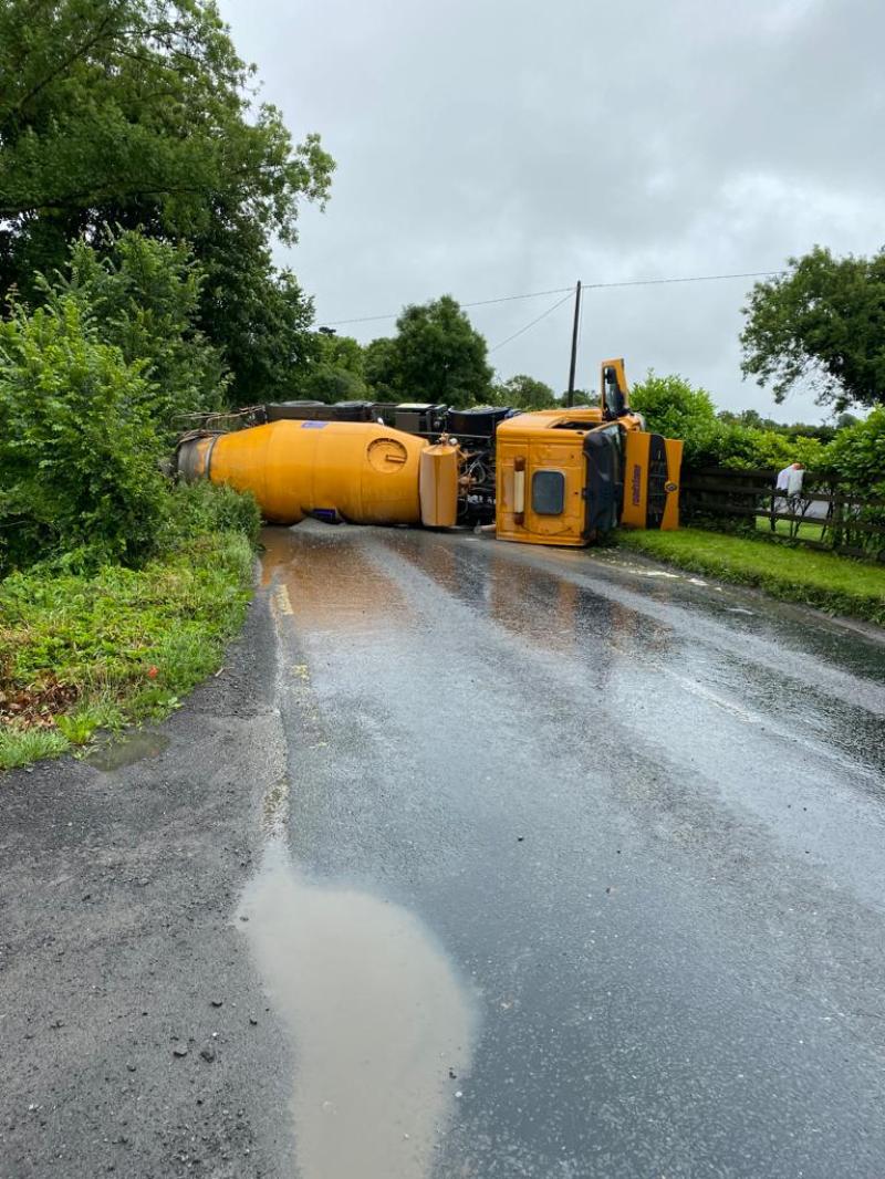 UPDATED: Lorry overturned on Rathangan-Naas Road 