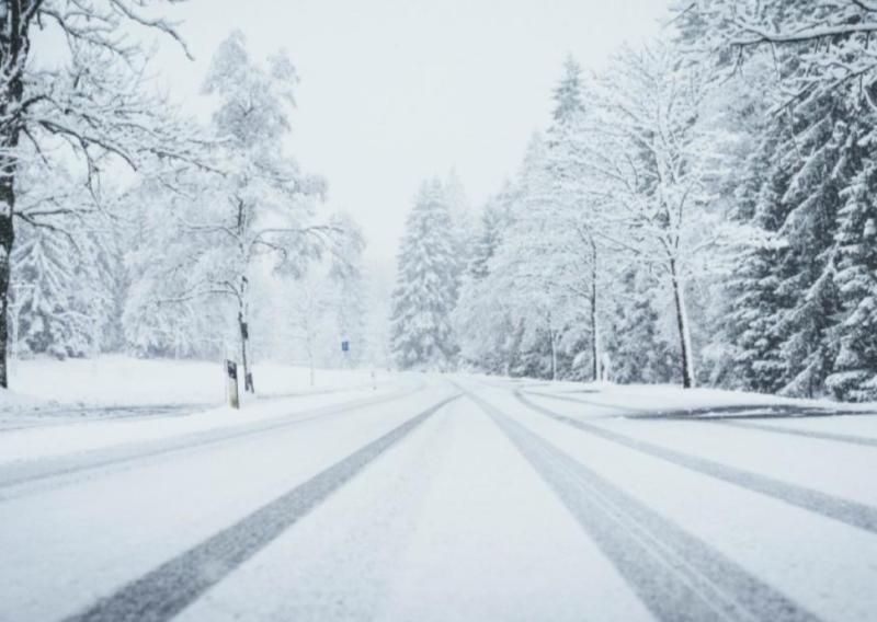110km/h winds to follow snow amid Met Éireann warnings and Ireland storm threat