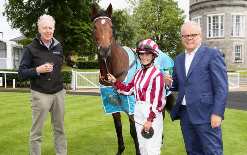 FBD Hotels & Resorts join the Curragh Racecourse for the Saturday Series