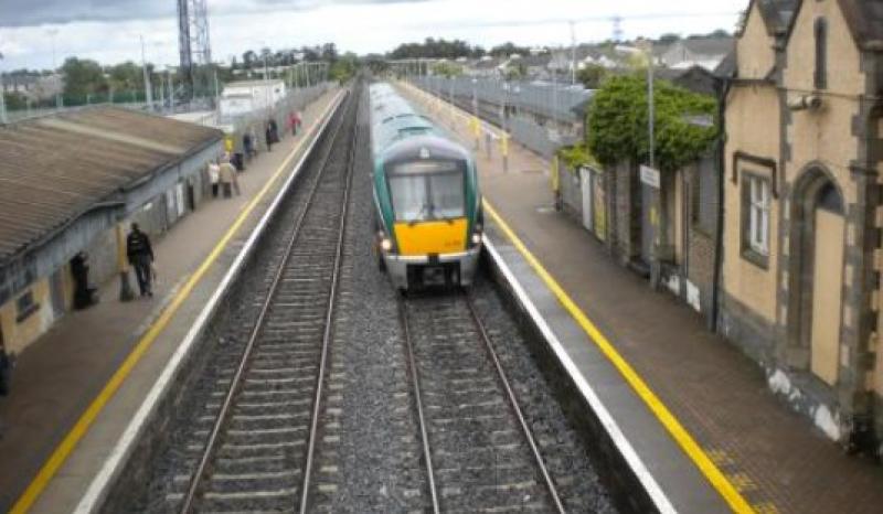 Additional waiting shelters sought for Train Station in County Kildare