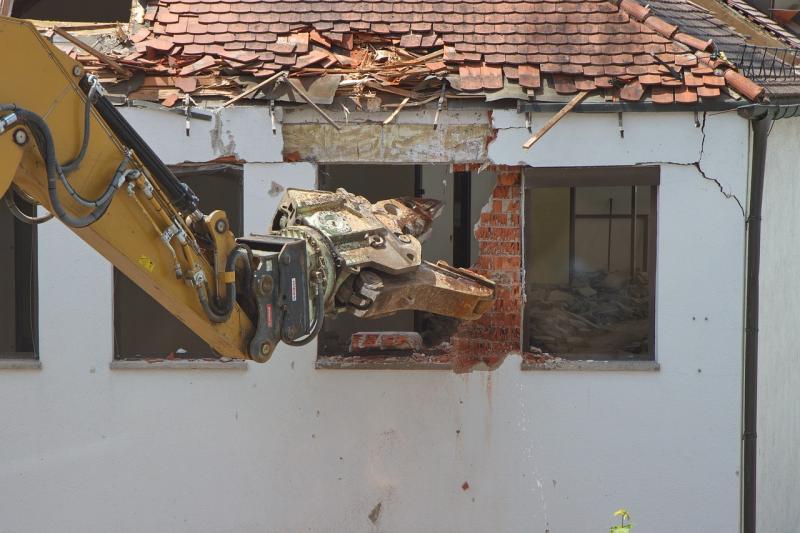 LATEST: Plan to demolish Kildare home and build four new houses on site 